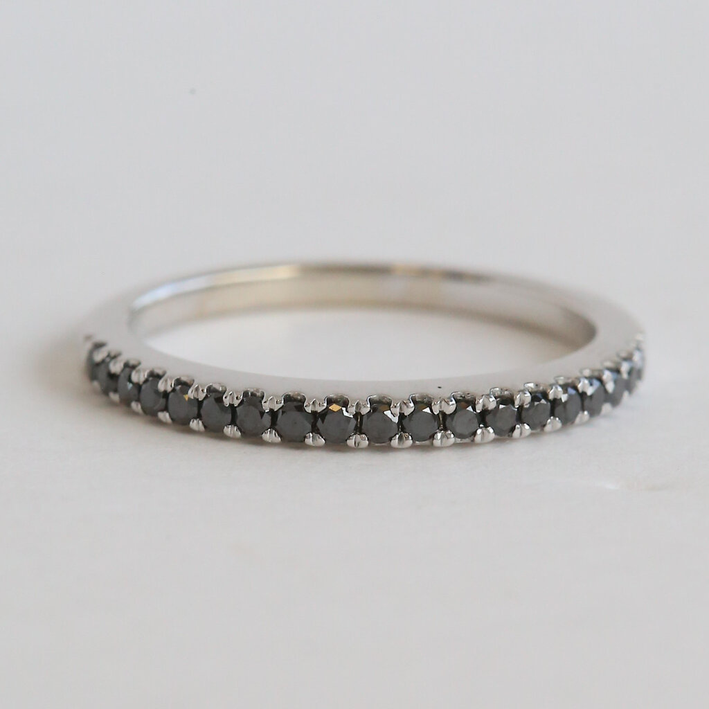 American Jewelry 14k White Gold  .25ctw Black Diamond Straight Stackable Band Ring