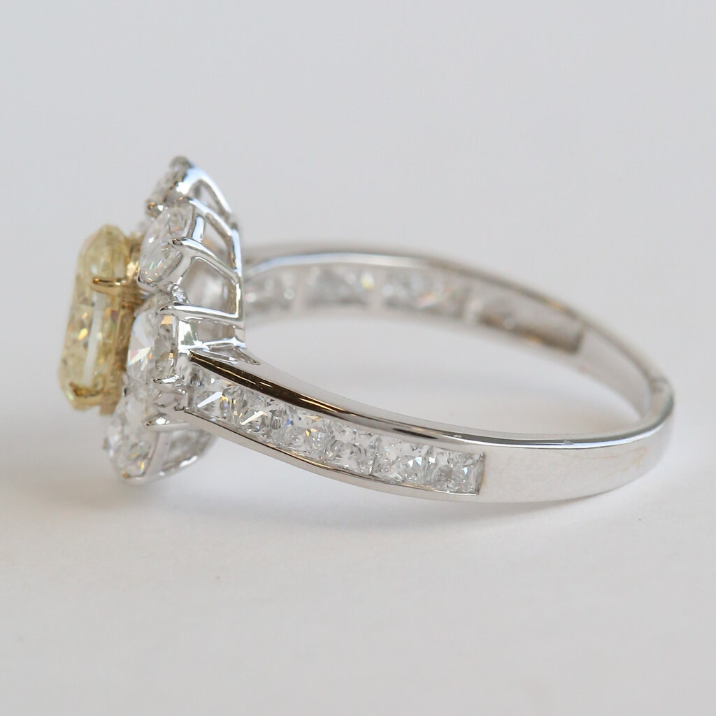 American Jewelry 14k White Gold 3ctw (1ct center) Lab Grown Yellow Diamond  Oval Halo Engagement Ring