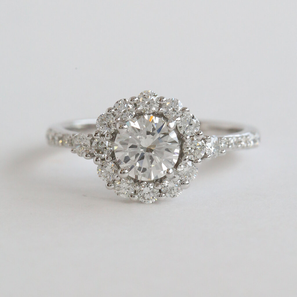 American Jewelry 14k White Gold 1.33ctw (1.01 G/VS2 GIA Ctr) Round Halo Diamond Engagement Ring