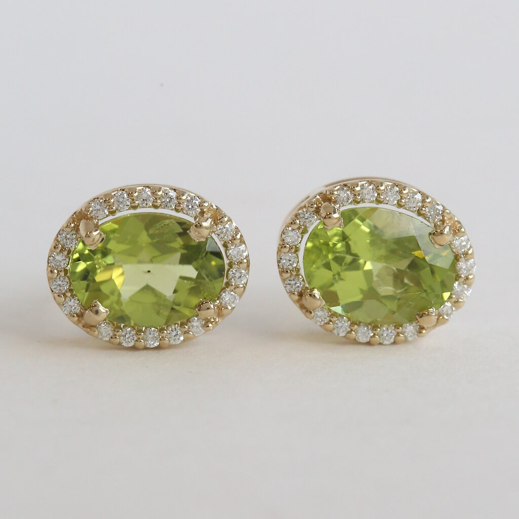 American Jewelry 14k Yellow Gold 2.64ctw Peridot  1/8ctw Diamond Oval Halo Stud Earrings