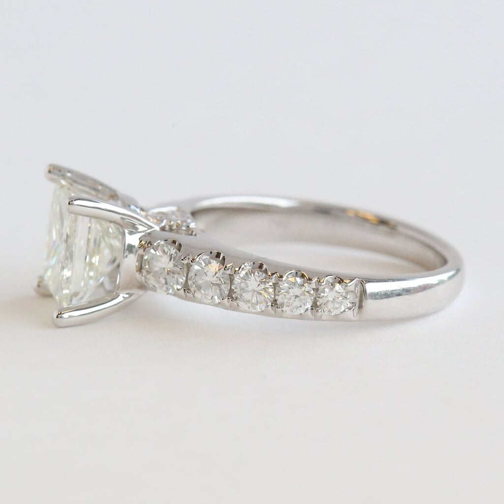 American Jewelry 18k White Gold 3.03ctw (2.09 J/VS1 GIA Ctr) Princess Cut Diamond Accented Solitaire Engagement Ring