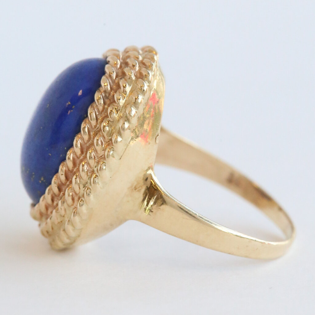 American Jewelry ESTATE 14k Yellow Gold Lapis Lazuli Oval Ring