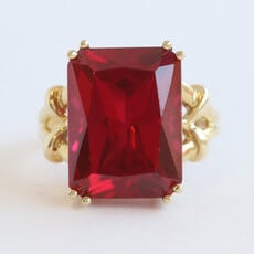 American Jewelry ESTATE 14k Yellow Gold Emerald Cut Simulated Ruby Ring