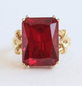 American Jewelry ESTATE 14k Yellow Gold Emerald Cut Simulated Ruby Ring