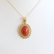 American Jewelry ESTATE 14k Yellow Gold Coral Bezel Oval Necklace
