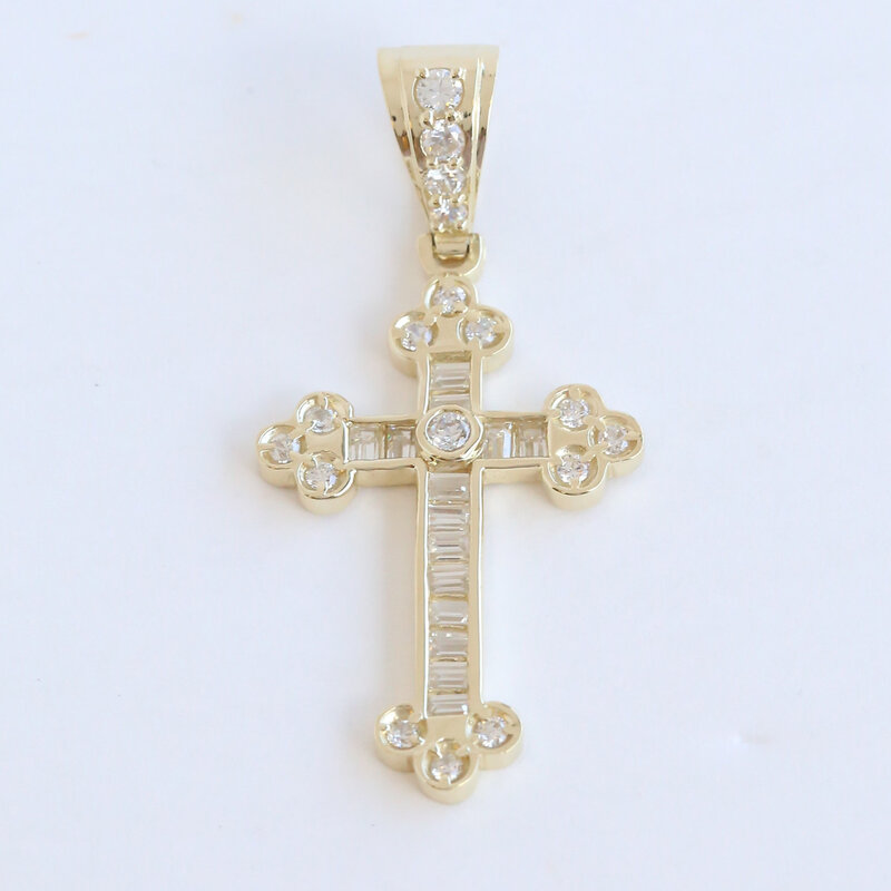 American Jewelry ESTATE 10k Yellow Gold CZ Baguette & Round Intricate Channel Set Cross Pendant