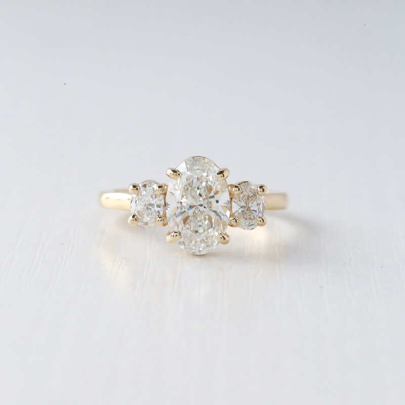 American Jewelry 14k Yellow Gold 2.53ctw (2.03 G/VS1 Center) Oval Lab Grown Diamond Three-Stone Engagement Ring (6.5)