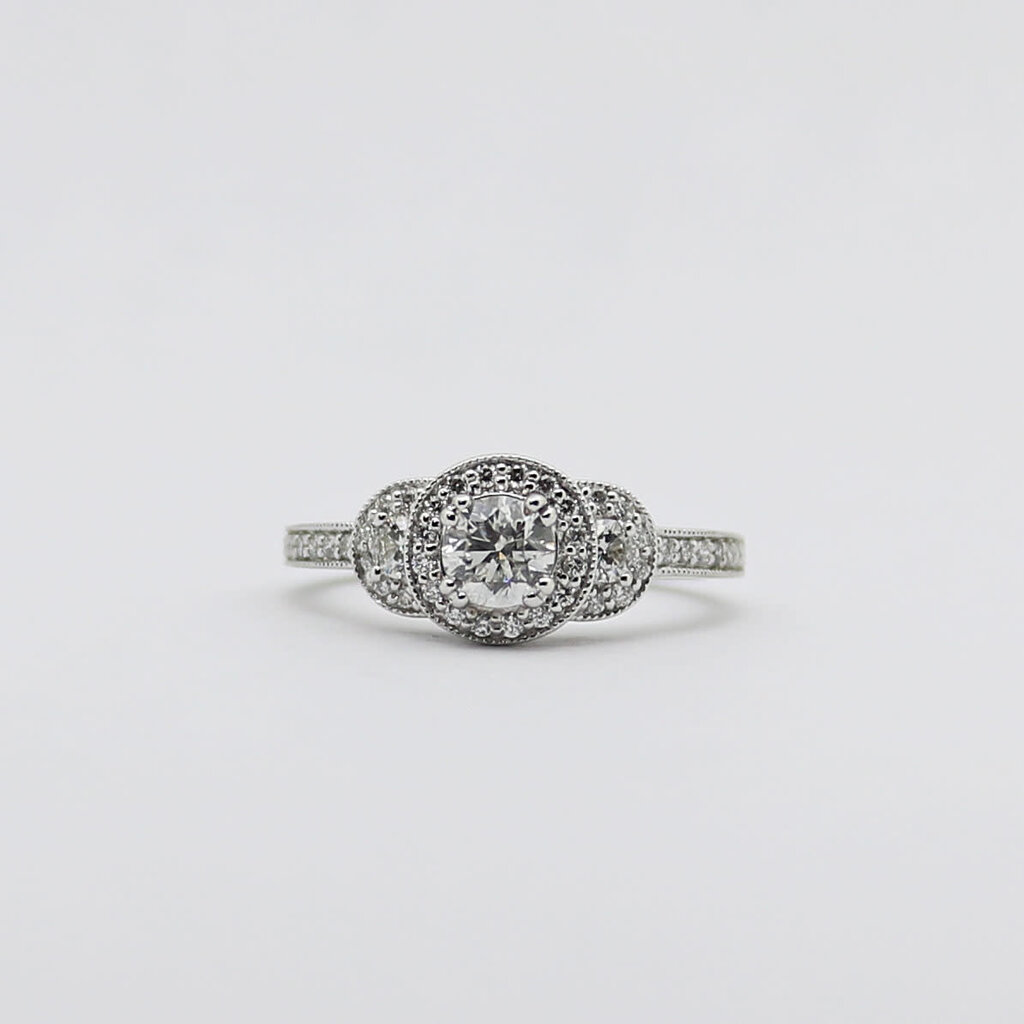 American Jewelry 14k White Gold .51ct-Ctr .89ctw Round Brilliant Diamond Halo Engagement Ring (Size 6)