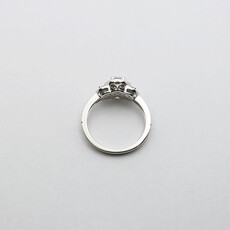 American Jewelry 14k White Gold .51ct-Ctr .89ctw Round Brilliant Diamond Halo Engagement Ring (Size 6)