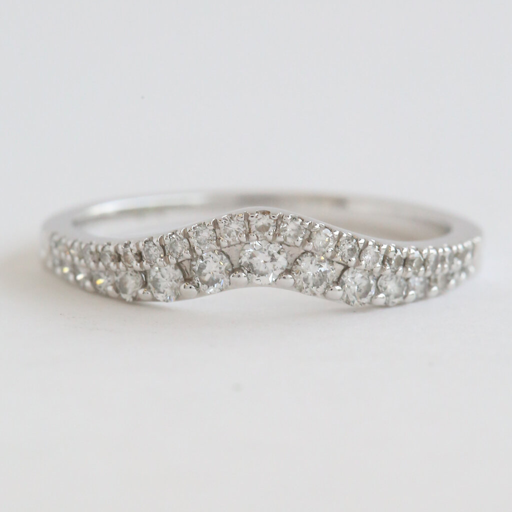 American Jewelry ESTATE 14k White Gold 1/3ctw Diamond Curved Contour Band