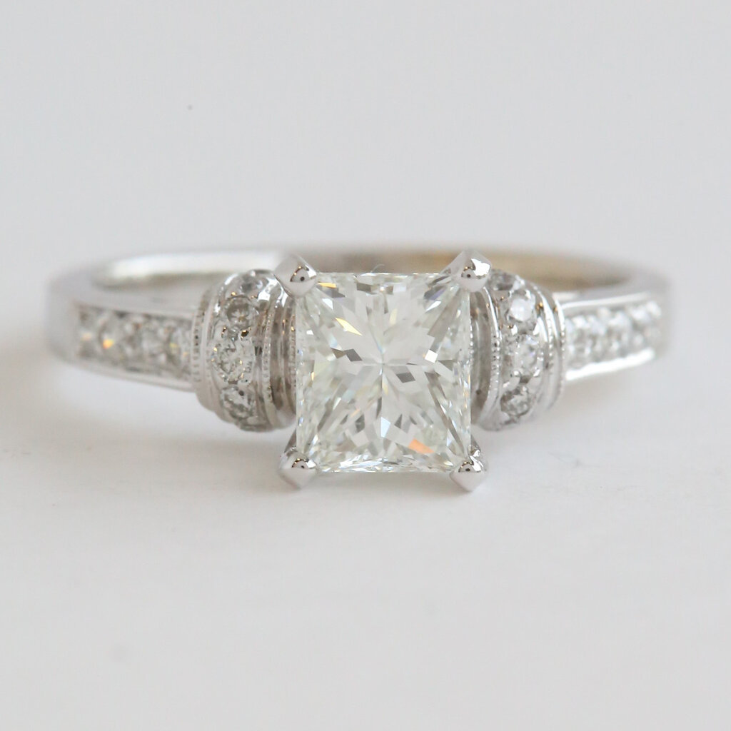 American Jewelry 18k White Gold 1.27ctw (1.07 H/VS2 GIA Ctr) Accented Solitaire Princess Diamond Engagement Ring