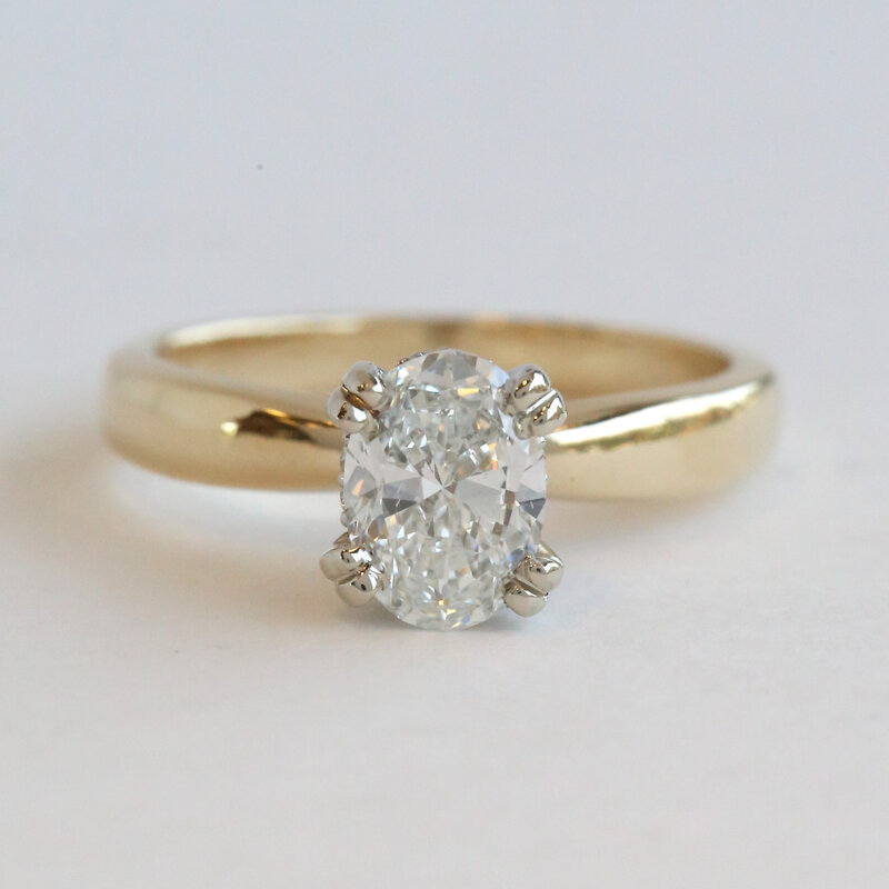 American Jewelry 14k Yellow Gold 1.10ctw (1.00 G/VS1 Ctr) Oval Diamond Hidden Halo Solitaire Engagement Ring