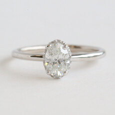 American Jewelry ESTATE 14k White Gold Approx .80ctw Oval Diamond Solitaire Hidden Halo Engagement Ring