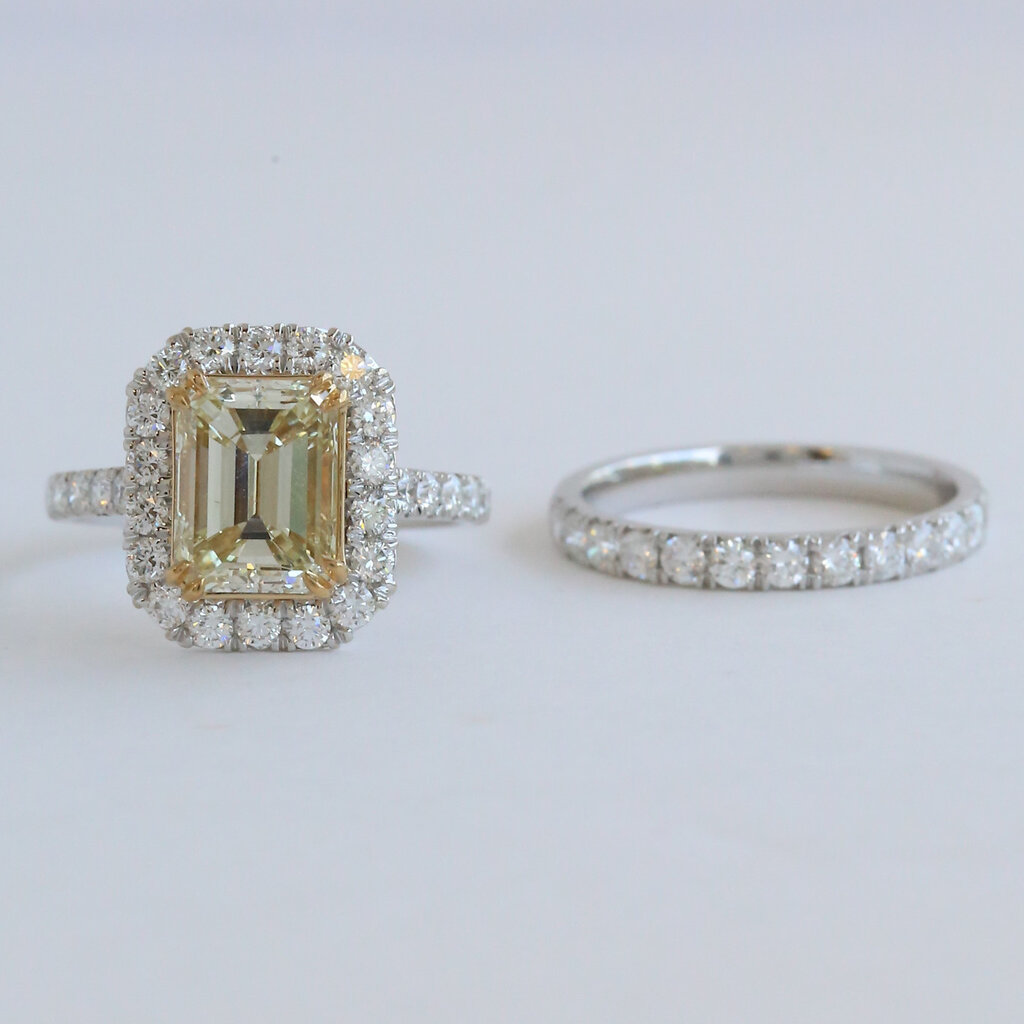 American Jewelry 14k White Gold 4.55ctw (3.06 Y-Z/SI1 GIA Ctr) Emerald Cut Diamond Halo Engagement Ring Wedding Band Set