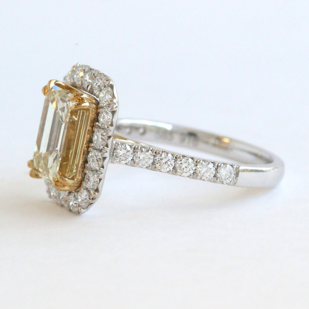 American Jewelry 14k White Gold 4.55ctw (3.06 Y-Z/SI1 GIA Ctr) Emerald Cut Diamond Halo Engagement Ring Wedding Band Set
