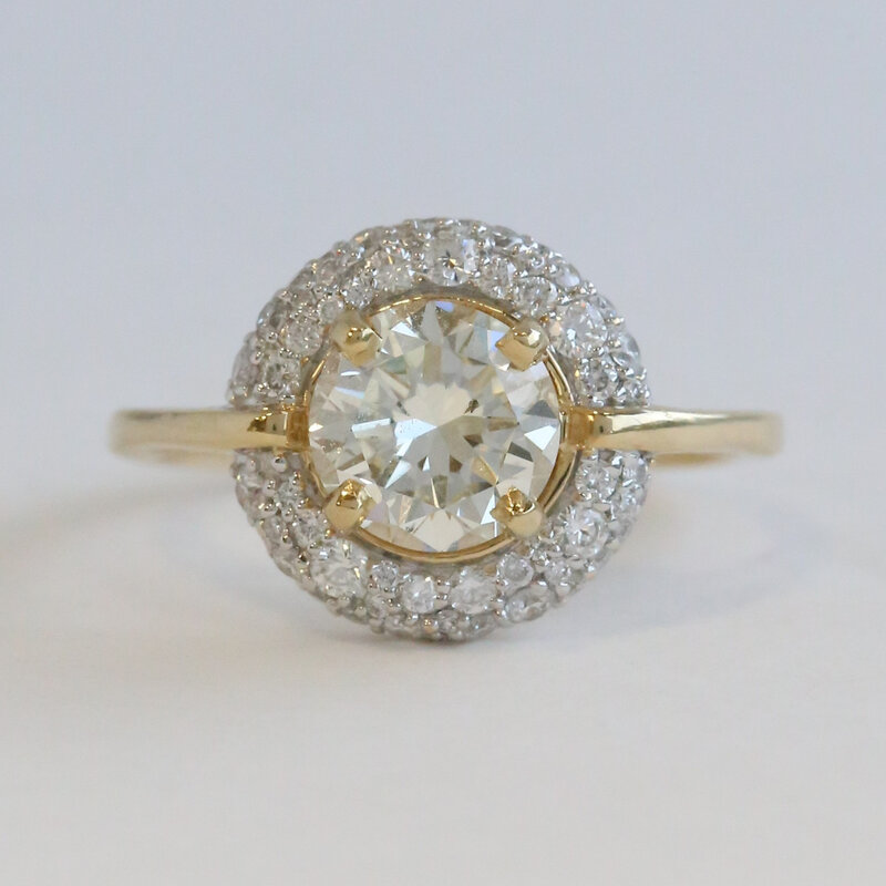 American Jewelry ESTATE 14k Yellow Gold 1.5ctw (1.30ctr) Round Diamond Pave Halo Engagement Ring