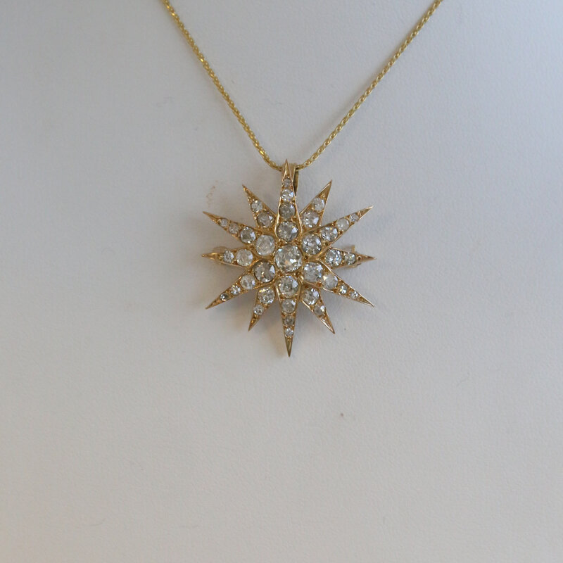 American Jewelry ESTATE 14k Yellow Gold 1.35ctw Diamond Star Necklace