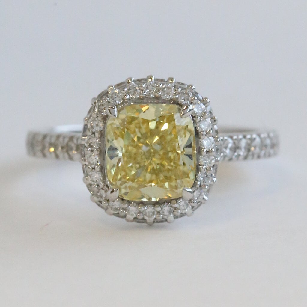 American Jewelry 14k White Gold 2.5ctw (2.05 Fancy Yellow VS Ctr) Lab Grown Cushion Diamond Halo Engagement Ring