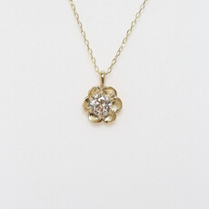 American Jewelry 14k Yellow Gold .71ct E/VS2 Round Brilliant Buttercup Flower Solitaire Pendant