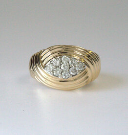 American Jewelry ESTATE 14k Yellow Gold Oval Top 1/3ctw Diamond Cluster Ring (7.5)