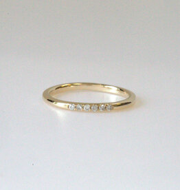 American Jewelry ESTATE 14k Yellow Gold 0.06ctw Diamond Ring (Size 4)