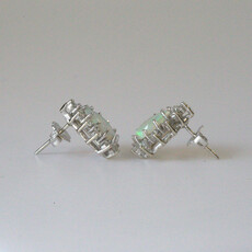 American Jewelry ESTATE 14 White Gold 0.35ctw Diamond Halo & Pear Opal Stud Earrings