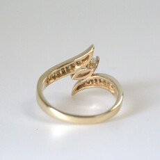 American Jewelry ESTATE 14k Yellow Gold 1ctw Marquise & Baguette Channel Set Bypass Ring (Size 8)