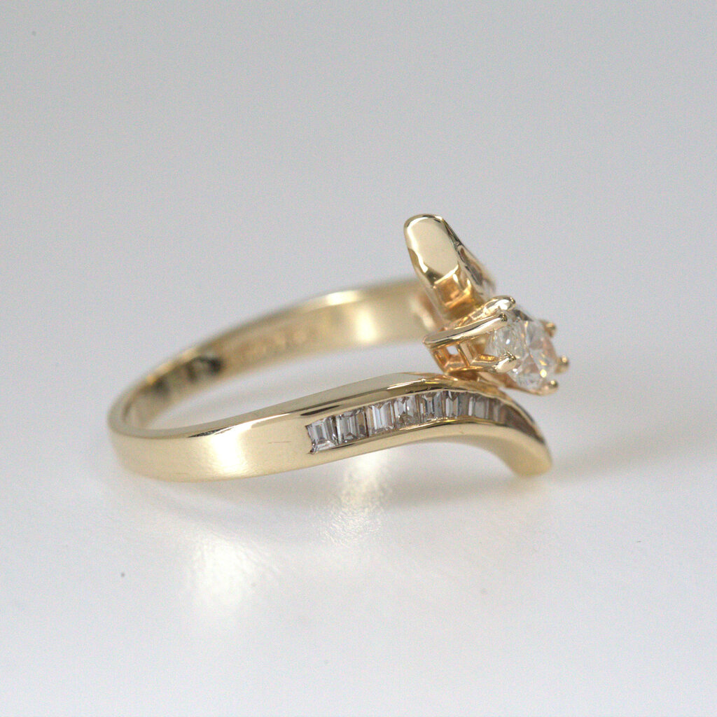 American Jewelry ESTATE 14k Yellow Gold 1ctw Marquise & Baguette Channel Set Bypass Ring (Size 8)