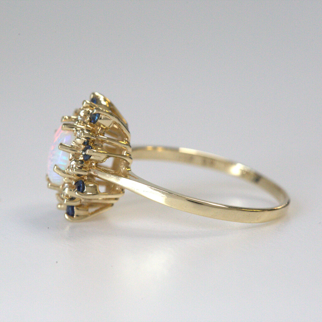 American Jewelry ESTATE 14k Yellow Gold Oval Opal Sapphire & Diamond Halo Ring (Size 10.25)