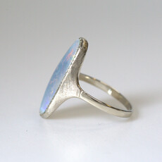 American Jewelry ESTATE 14k White Gold 25x10mm Oval Opal Bezel Set Ring (Size 9)