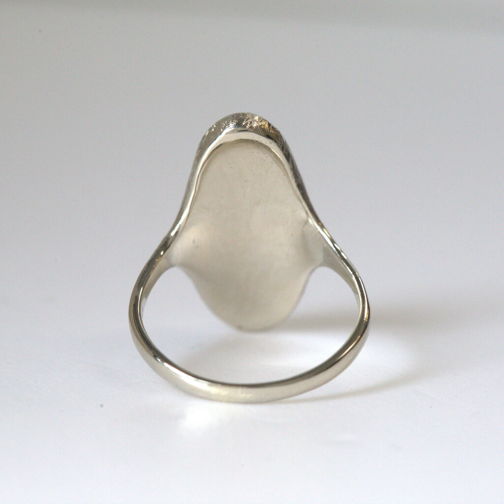 American Jewelry ESTATE 14k White Gold 25x10mm Oval Opal Bezel Set Ring (Size 9)