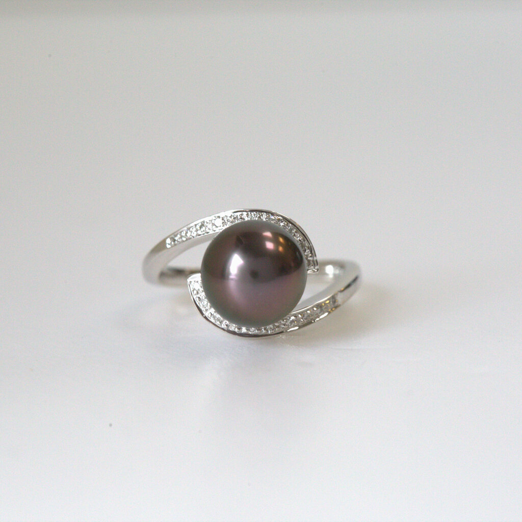 American Jewelry ESTATE 18k White Gold 1/10ctw Diamond & 9.5mm Tahitian Pearl Ring (Size 6.5)