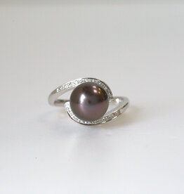American Jewelry ESTATE 18k White Gold 1/10ctw Diamond & 9.5mm Tahitian Pearl Ring (Size 6.5)