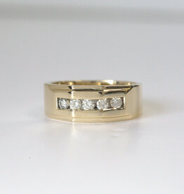 American Jewelry ESTATE 14k Yellow Gold 1/2ctw Round Diamond Channel Set Men's Ring (Size 11)