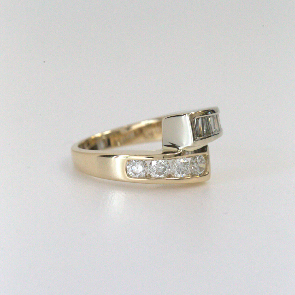 American Jewelry ESTATE 14k Two-Tone Yellow & White Gold 1ctw Round & Baguette Diamond Channel Set Wrap Ring (Size 7)