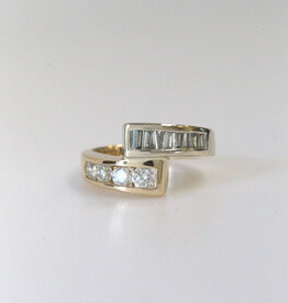 American Jewelry ESTATE 14k Two-Tone Yellow & White Gold 1ctw Round & Baguette Diamond Channel Set Wrap Ring (Size 7)