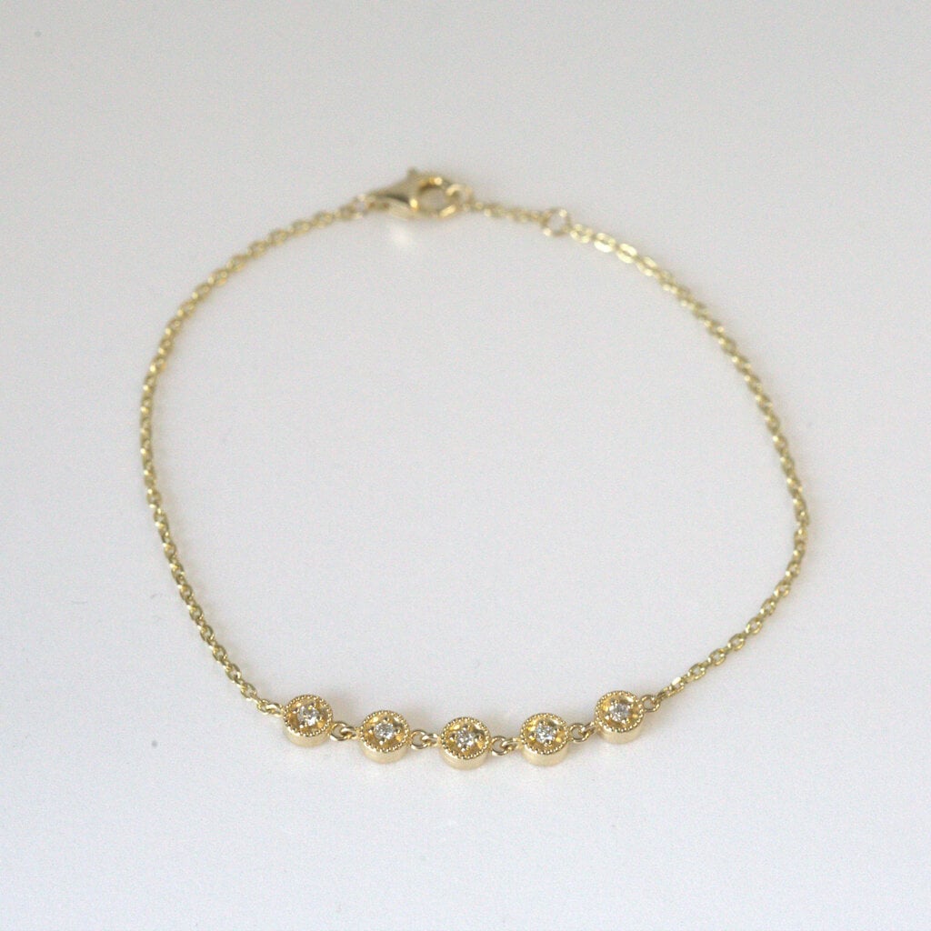 American Jewelry 14k Yellow Gold 0.12ctw Diamond Milgrain Bezel 5-Link Chain Bracelet (7.5")