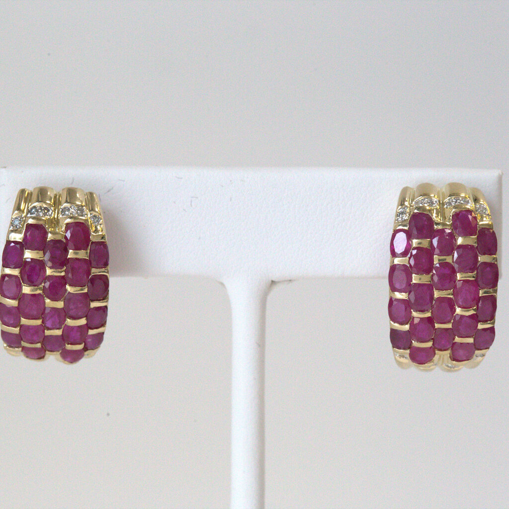 American Jewelry ESTATE 14k Yellow Gold 1/4ctw Diamond 10ctw Ruby Lever-Back Earrings