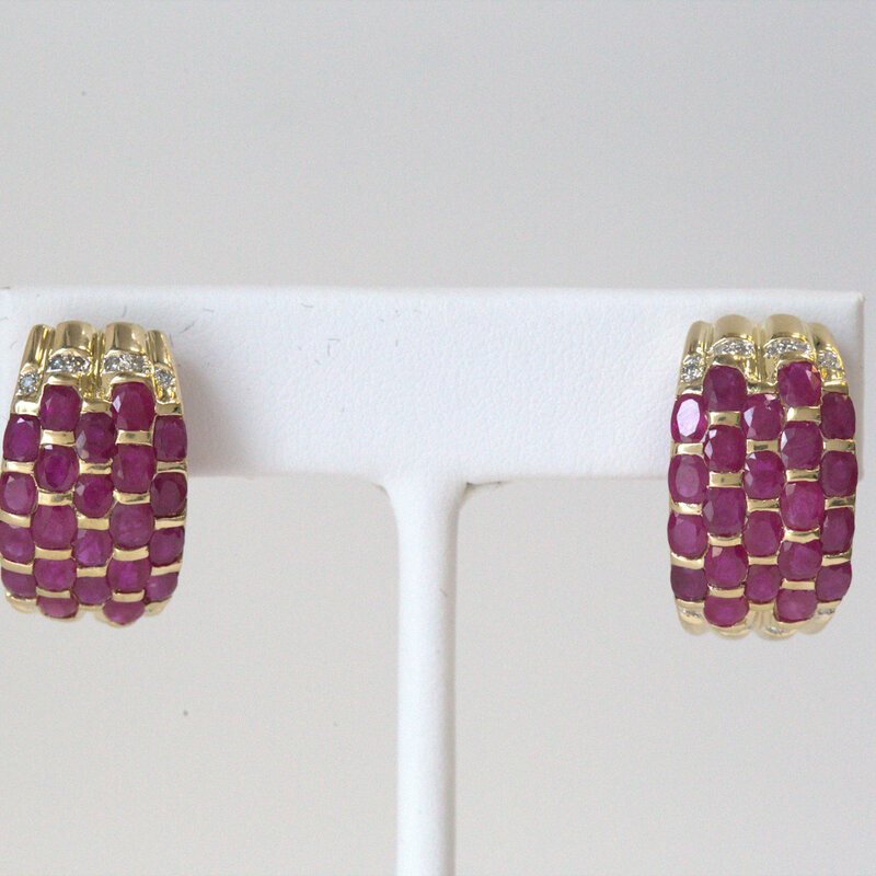 American Jewelry ESTATE 14k Yellow Gold 1/4ctw Diamond 10ctw Ruby Lever-Back Earrings