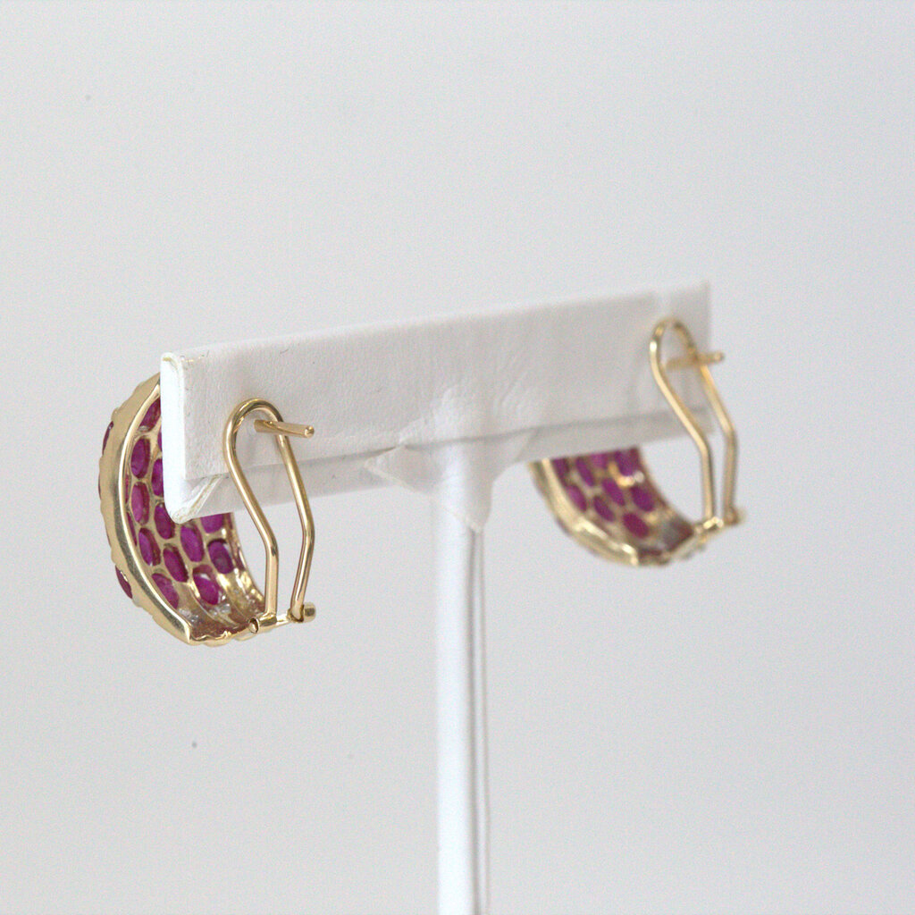 American Jewelry ESTATE 14k Yellow Gold 1/4ctw Diamond 10ctw Ruby Lever-Back Earrings
