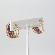 American Jewelry ESTATE 14k Yellow Gold 1/4ctw Diamond 10ctw Ruby Lever-Back Earrings