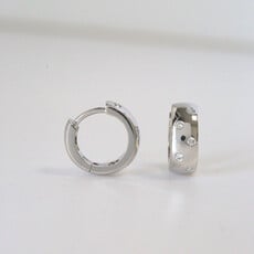 American Jewelry ESTATE 18k White Gold Roberto Coin 5mm Diamond Flush-set Huggie Hoop Earrings
