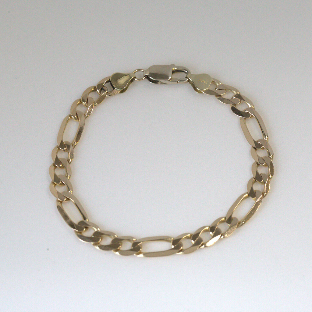 American Jewelry 14k Yellow Gold 7.5mm Flat Figaro Chain Bracelet (8")