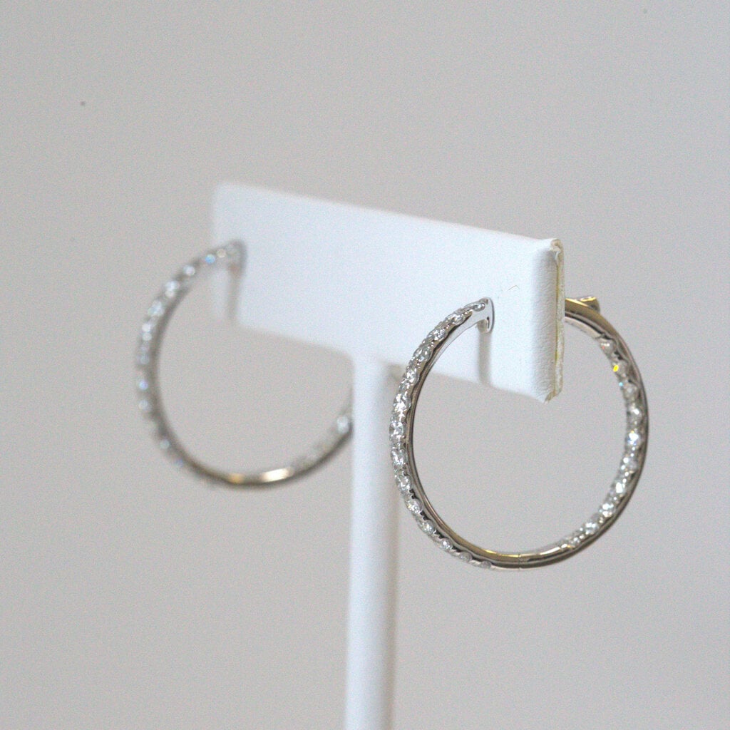 American Jewelry 14k White Gold 2ctw Diamond Inside-Out Hoop (27mm) Earrings