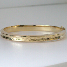 American Jewelry ESTATE 14k Yellow Gold 10mm Engraved Omega Bracelet (7")