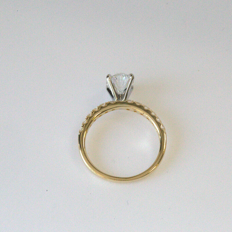 American Jewelry 18k Two-Tone White/Yellow Gold 2.11ctw (1.75ct Lab-Grown Oval E/VS1 IGI Engagement Ring (Size 7.25)