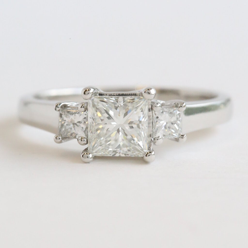 American Jewelry Platinum 1.25ctw (1.00 I/VS1 GIA Ctr) Princess Cut Diamond 3 Stone Engagement Ring