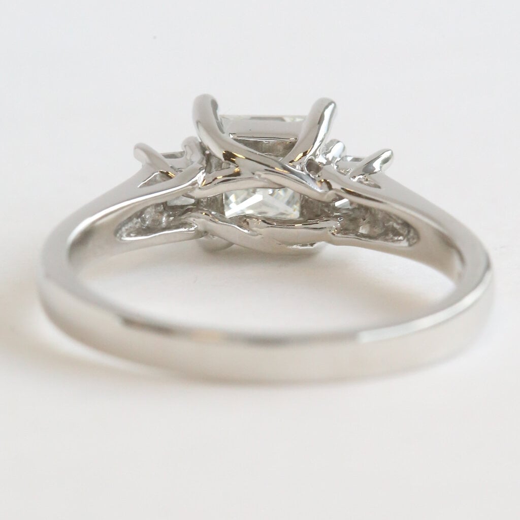 American Jewelry Platinum 1.25ctw (1.00 I/VS1 GIA Ctr) Princess Cut Diamond 3 Stone Engagement Ring
