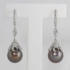 American Jewelry ESTATE 14k White Gold 11.5mm Black Tahitian Pearl & .50ctw Diamond Dangle Earrings