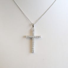 American Jewelry ESTATE 14k White Gold Approx .90ctw Round Diamond Cross Necklace